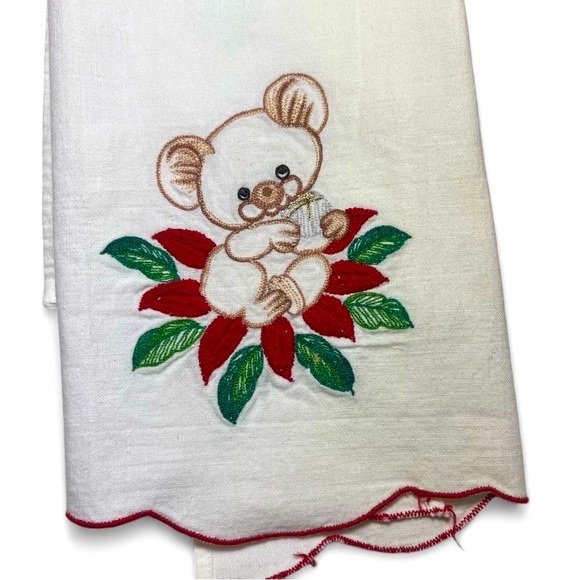 Embroidered Christmas Garland Mr&Mrs Claus Mouse Holly Hand Fingertip Towel Set - Picture 4 of 16
